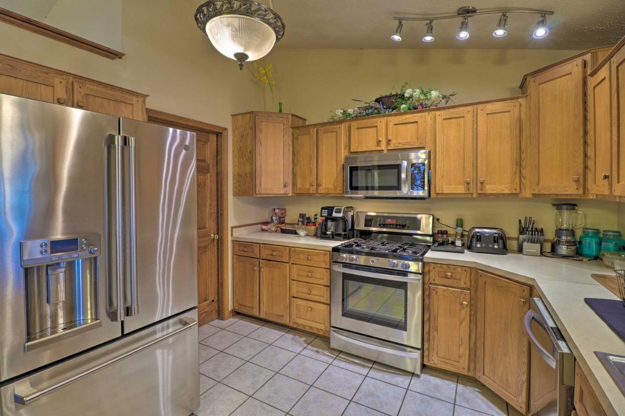 Secluded Marble Falls Family Home With Mtn Views! Exteriör bild